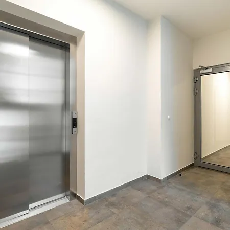 Modern With Parking Near Malta By Renters * Πόζναν