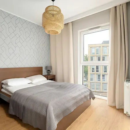 Διαμέρισμα Modern With Parking Near Malta By Renters *